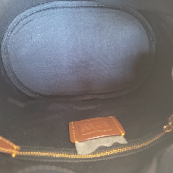 COACH Field Bucket Bag in Signature Jacquard & Leather–Navy Midnight Navy ⭐ - Picture 13 of 16